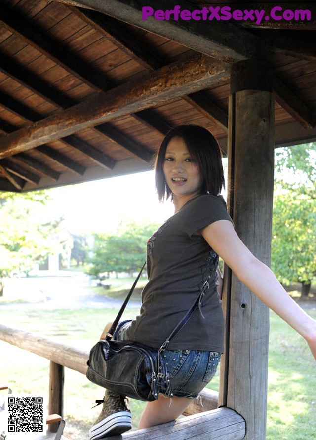 Emiri Asaka - Partyhardcore Mike Apartment No.f7a853